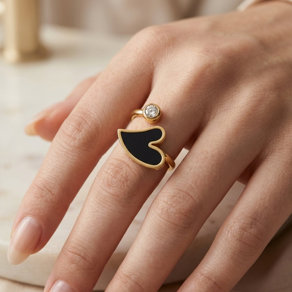Noir Heart Ring