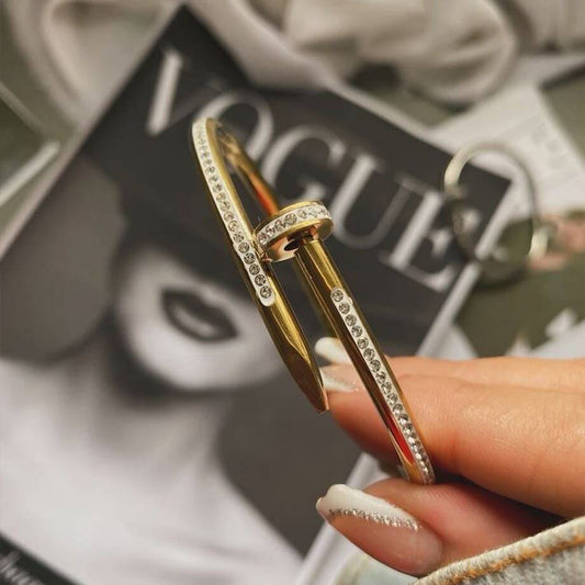Luxe Nail