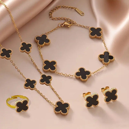 Black Clover Set